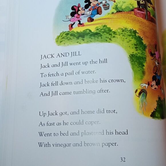 DISNEY NURSERY RHYMES & FAIRY TALES BOOK GREAT PRE-OWNED CONDITION - Picture 4 of 9